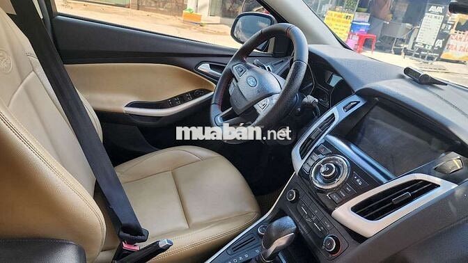 Ford Focus 2015 bstp 1.6 AT Hatchback - 96000 km
