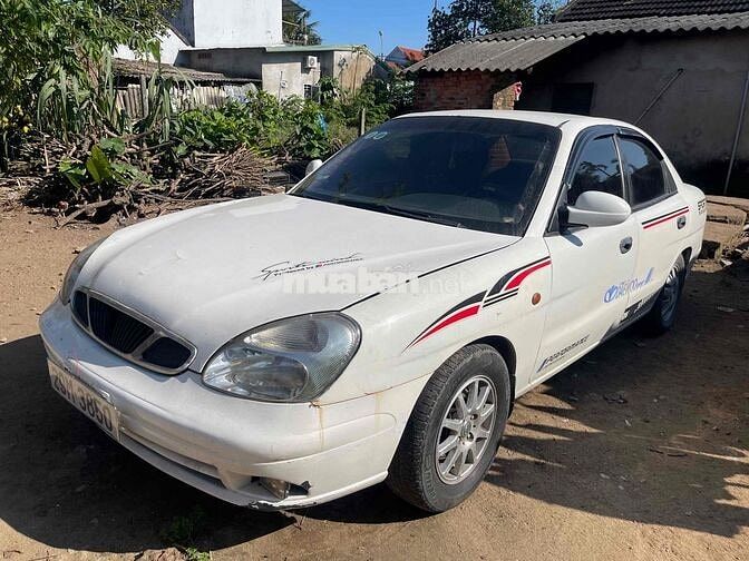 Daewoo Nubira 2000 2.0 CDX  MT - 99999 km