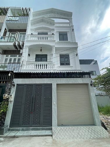 Bán Nhà Tại Phước Kiển 2 Lầu + Sân Thượng Mới 100% Sổ Riêng đường 7m 