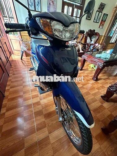 Xe còn mới zin