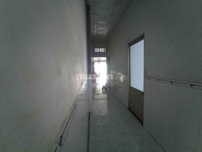 Cần bán gấp căn nhà ở ngay Đ. Tân Hiệp 14,Hóc Môn 110m2 SHR gía 765t