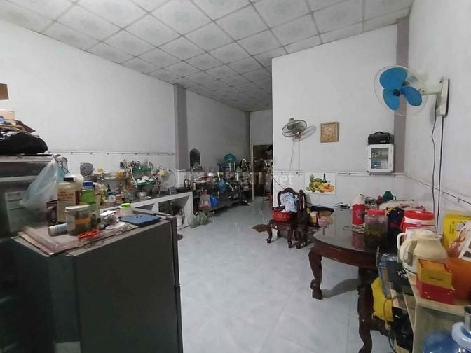 Cần bán gấp căn nhà ở ngay Đ. Tân Hiệp 14,Hóc Môn 110m2 SHR gía 765t