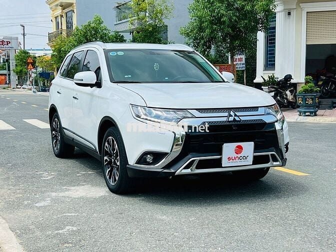 Outlander 2.0 Premium sx 2021 Odo 20.000km chuẩn