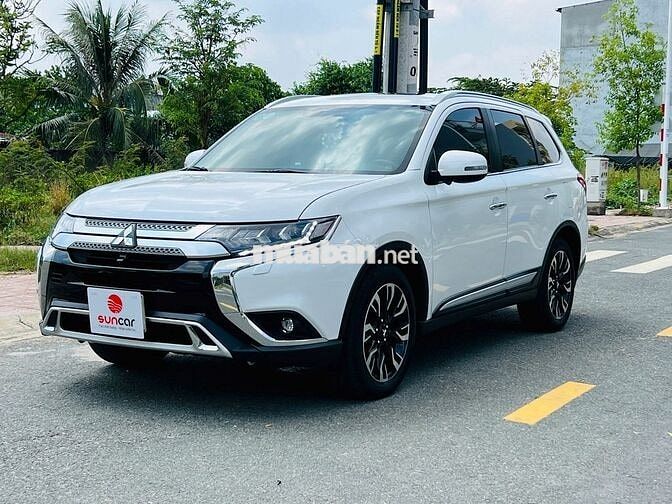Outlander 2.0 Premium sx 2021 Odo 20.000km chuẩn