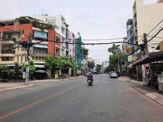 BÌNH PHÚ 1 NHÀ ĐẸP - FULL NỘI THẤT - 4X16m 5 Tầng Vào ở Liền 🍀🍀