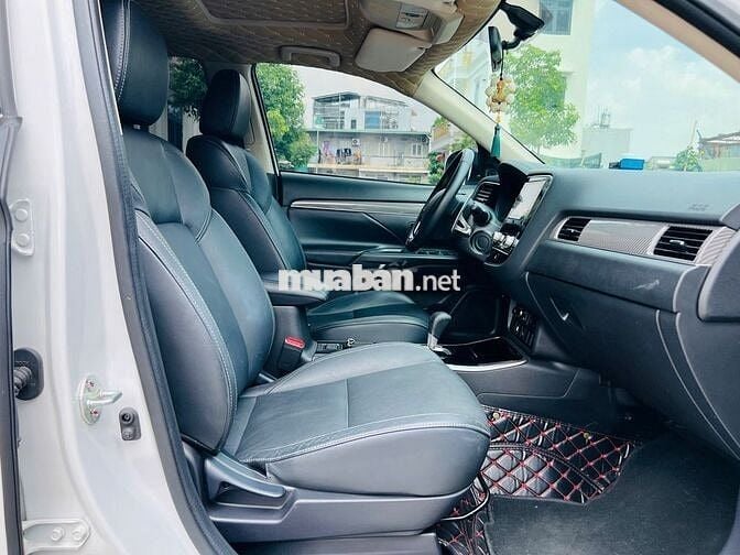 Outlander 2.0 Premium sx 2021 Odo 20.000km chuẩn
