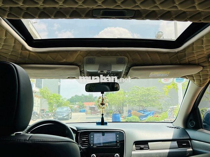 Outlander 2.0 Premium sx 2021 Odo 20.000km chuẩn