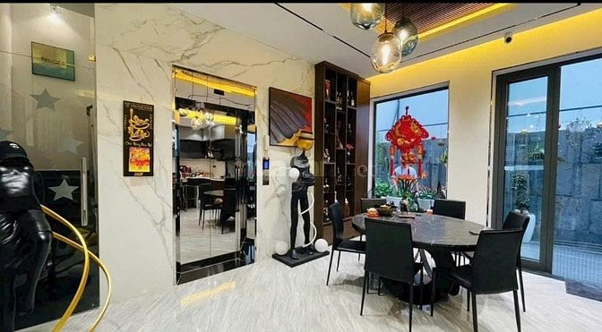 Bán biệt thự 2 MTKD gần biển gần sông