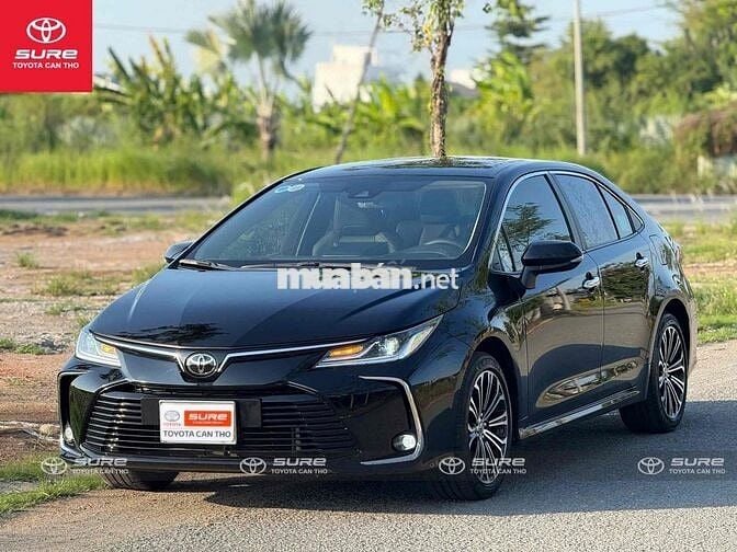 Corolla Altis 2023 1.8V - 25.000 km. Vay 75% 6 năm