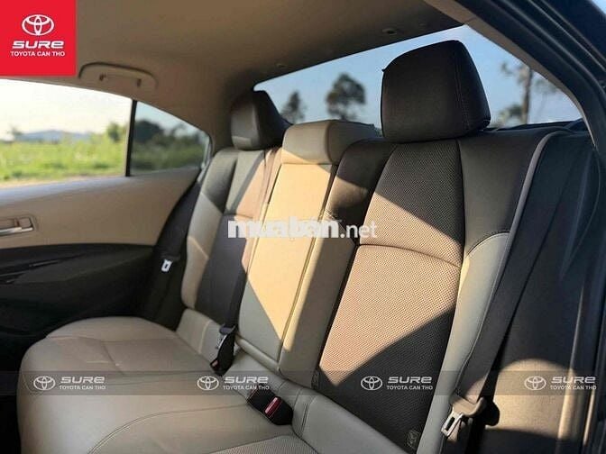 Corolla Altis 2023 1.8V - 25.000 km. Vay 75% 6 năm