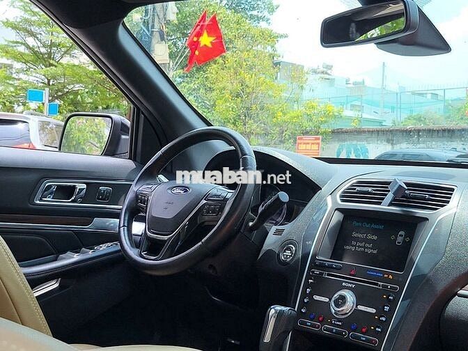 Ford Mỹ Explorer Limited Flat Black Captain seat