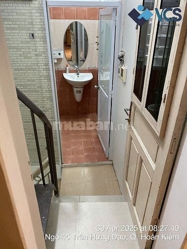 Cho thuê nhà trong khuôn viên biệt thự Pháp cổ 49A Hàng Bài, Q.HK