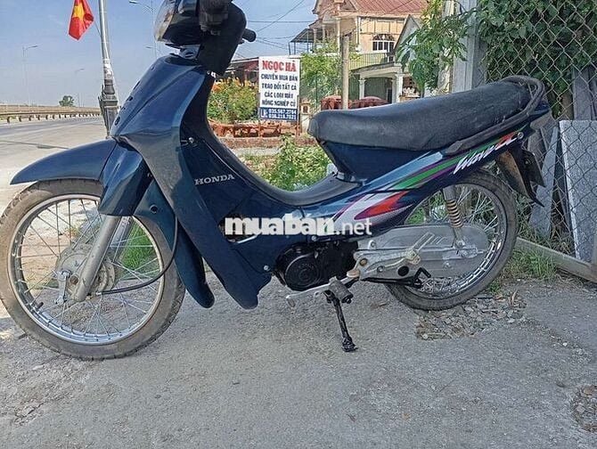 Xe wave còn mới đẹp, vừa đại trùng tu