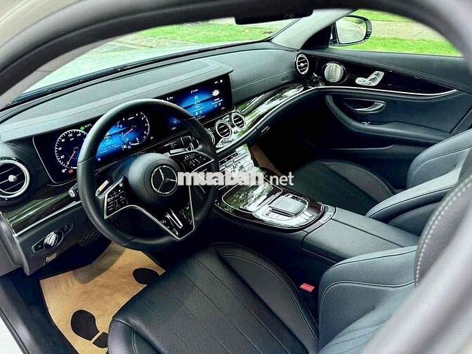 E200 exclusive 2022 bản V1 siêu lướt Trắng đẹp