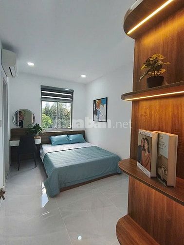 Cho thuê căn hộ sân vườn Sky Garden 2, PMH, dt : 115m2 (sân vườn 25m2)