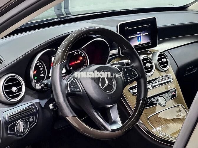 Mercedes Benz C250 Exclusive 2017 - 80000 km