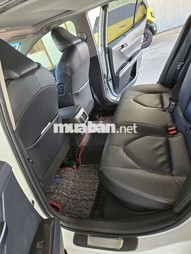 Toyota Camry 2022 2.5HV (Hybrid) - 35000 km