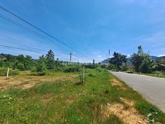 Bán đất 228m2 (100m thổ)  Đạ Tồn, H Đạ Huoai , MT đường, 800tr.
