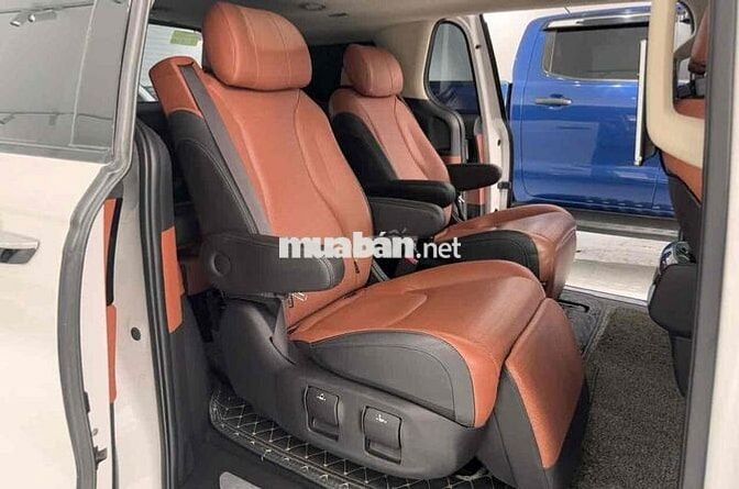 Kia Carnival 2022 Signature 2.2D - 48000 km