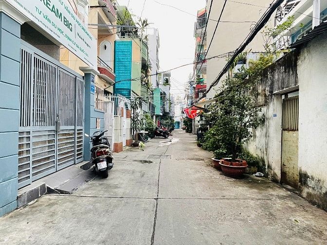 Nhà mới Hẻm xe hơi Hoà Hưng,ngang 4,3m 4Tầng,an ninh, sạch sẽ 