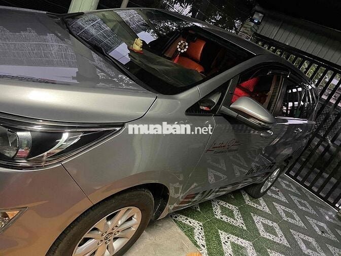 Toyota Innova 2018 2.0E - 71000 km