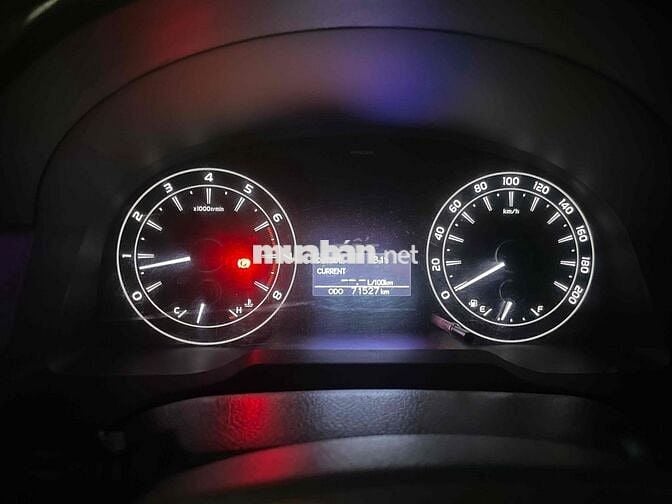 Toyota Innova 2018 2.0E - 71000 km