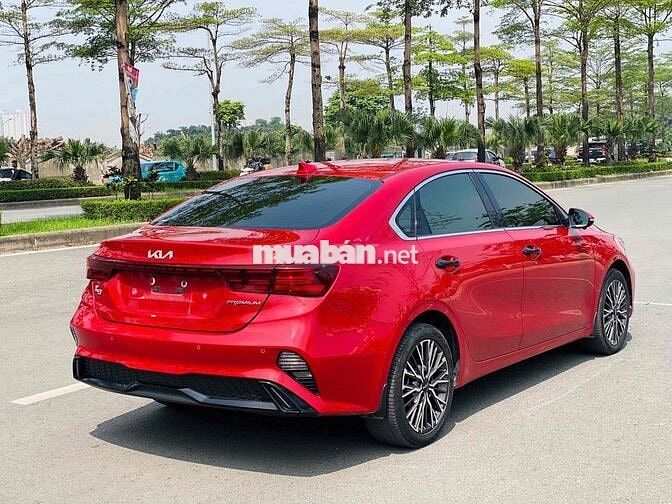 Kia K3 Đỏ Sedan, Sản Xuất 2021