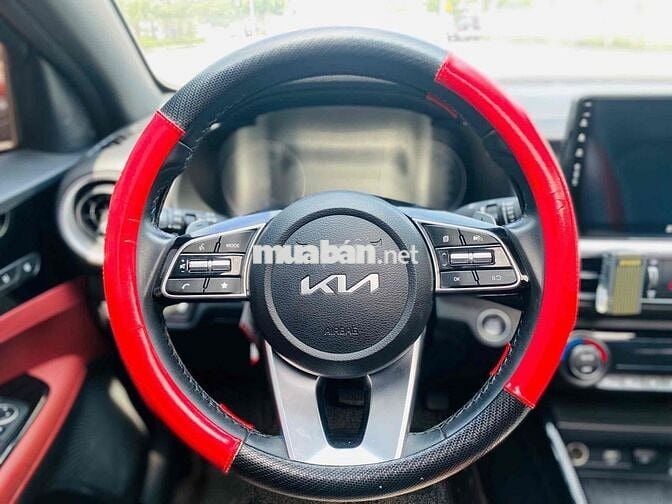 Kia K3 Đỏ Sedan, Sản Xuất 2021