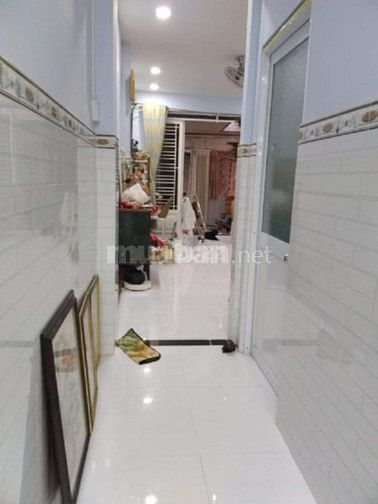 Bán nhà Lạc Long Quân P3 Q11 66,5m2