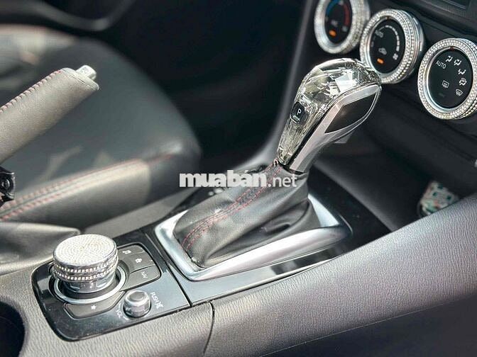 Mazda 3 2016 chạy 12 vạn rất mới
