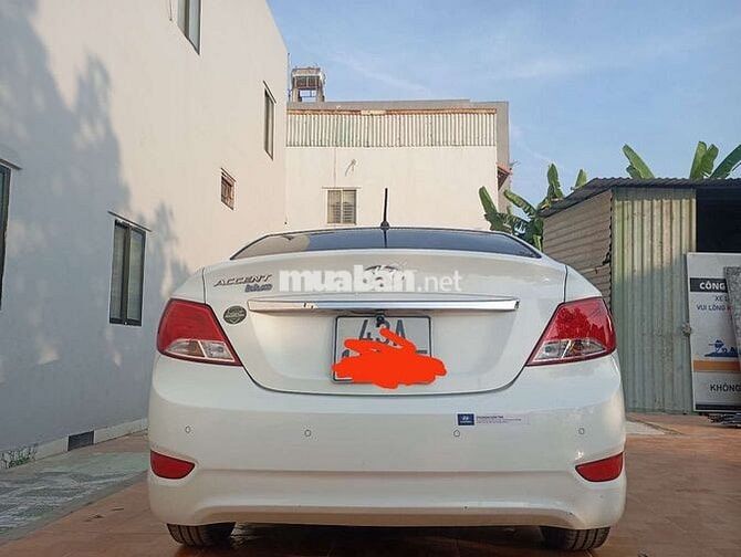 Hyundai Accent blue 2015 1.4 AT