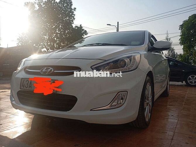 Hyundai Accent blue 2015 1.4 AT