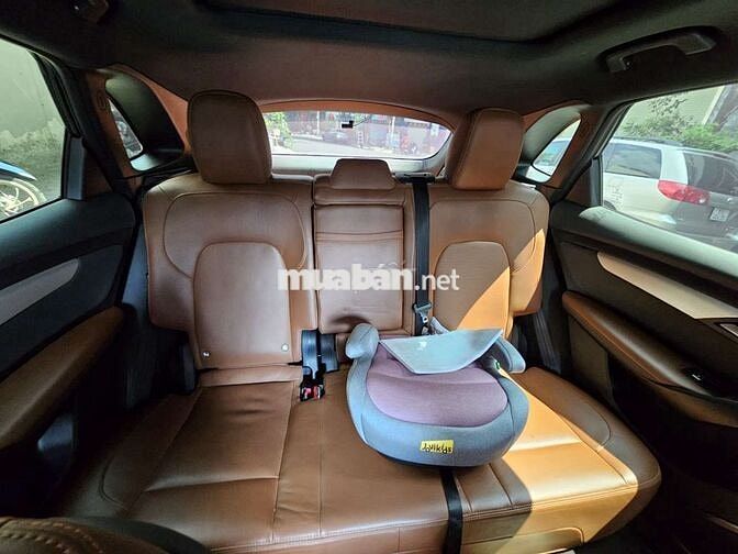 VinFast VF8 2022 Plus - 33600 km, hóa đơn VAT