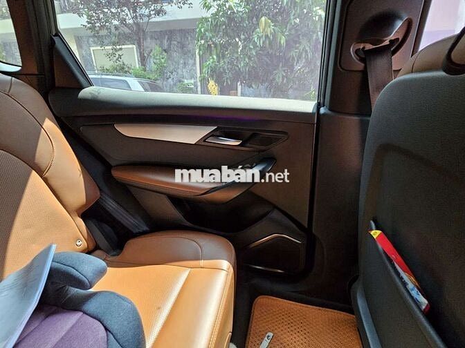 VinFast VF8 2022 Plus - 33600 km, hóa đơn VAT