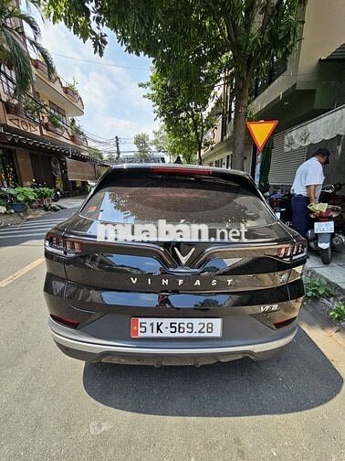 VinFast VF8 2022 Plus - 33600 km, hóa đơn VAT