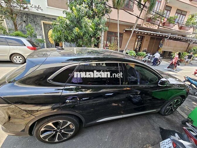 VinFast VF8 2022 Plus - 33600 km, hóa đơn VAT