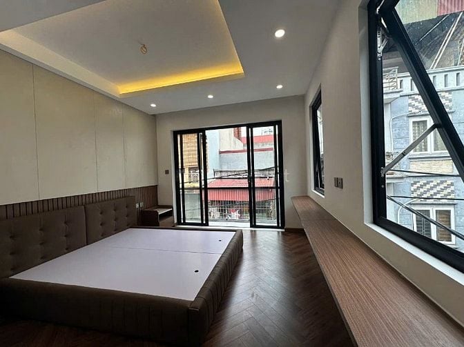 Bán nhà 5 tầng thang máy, oto đỗ cửa, ngõ thông, ngõ 29/xx Chu Huy Mân