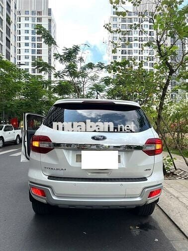 Cần bán Ford Everest Titanium 2.0L 4x4 AT - 2021
