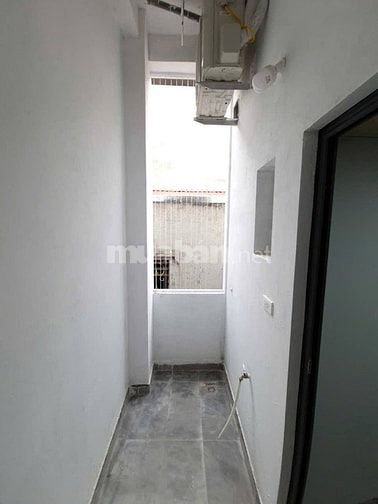 Bán tòa nhà căn hộ chung cư 8 tầng, 120m2 , 25 căn hộ tại Thanh Xuân