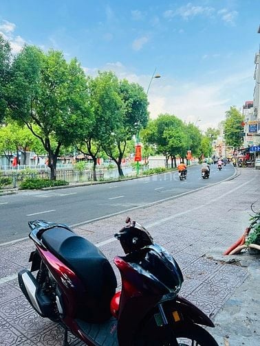 Mình chính chủ - cần bán căn nhà 2 mặt tiền đường Hoàng Sa - Tân Bình