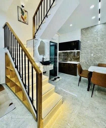 CẦN BÁN ĐƯỜNG LÊ THỊ BẠCH CÁT, P11, QUẬN 11 GIÁ 2 TỶ 750