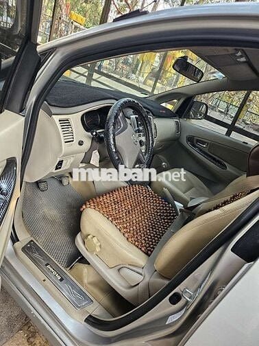 Toyota Innova 2015 E - 115000 km