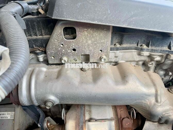 Toyota Hilux 2.4E 10/2021 số sàn 1cầu lướt 13600km