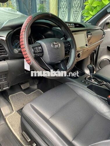 Toyota Hilux 2021 2.8L 4x4 AT - 30000 km