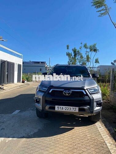 Toyota Hilux 2021 2.8L 4x4 AT - 30000 km