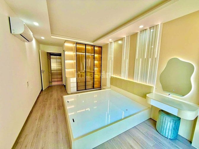 20m RA Ô TÔ TRÁNH , Nhân Hoà Thanh Xuân , 27m2 5 Tầng , 4.5 tỷ .