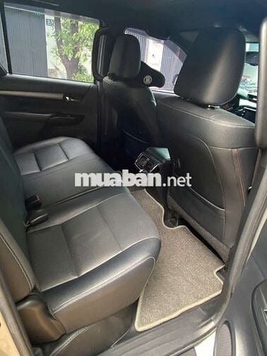 Toyota Hilux 2021 2.8L 4x4 AT - 30000 km