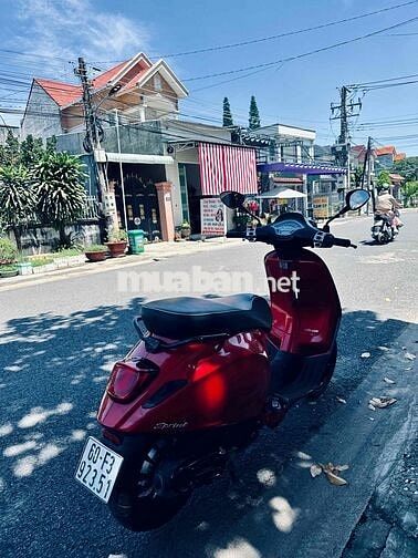 Piaggio - Vespa Spirints 125