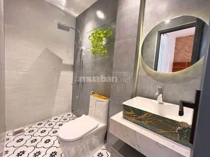 Nhà Quận 7 đường Huỳnh Tấn Phát phường Phú Thuận. Dt 70m2. Gias 2tỷ850