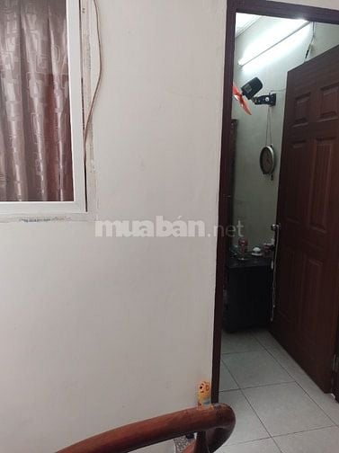 Cần bán nhà trung tâm quận 3 gần chợ trường công viên siêu thị 